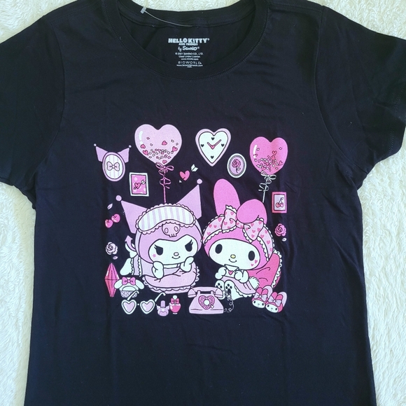 Sanrio Hello👋 Kitty🐈 and Friends Graphic Tee👕 - NWOT - Picture 8 of 10